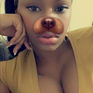 Meet your Posher, Briana